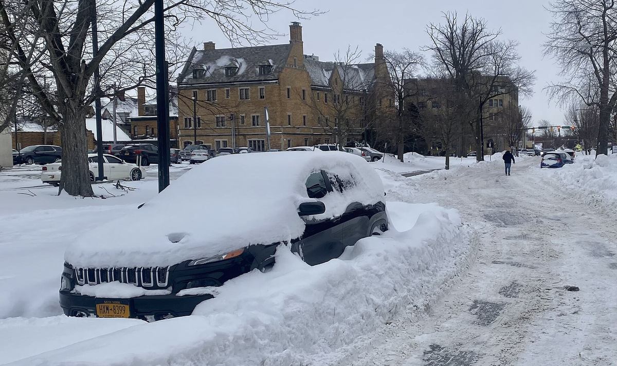 What Is the Winter Forecast for 2026&ndash;27? The Almanac Predicts &lsquo;Sharp Contrasts&rsquo; &mdash; and Its 80% Accuracy Claim Was Independently Measured at 51%
