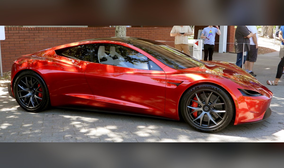 Tesla&rsquo;s Roadster Reservation Says It &lsquo;Cannot Guarantee&rsquo; You&rsquo;ll Ever Get the Car &mdash; What Up to $250,000 Actually Buys